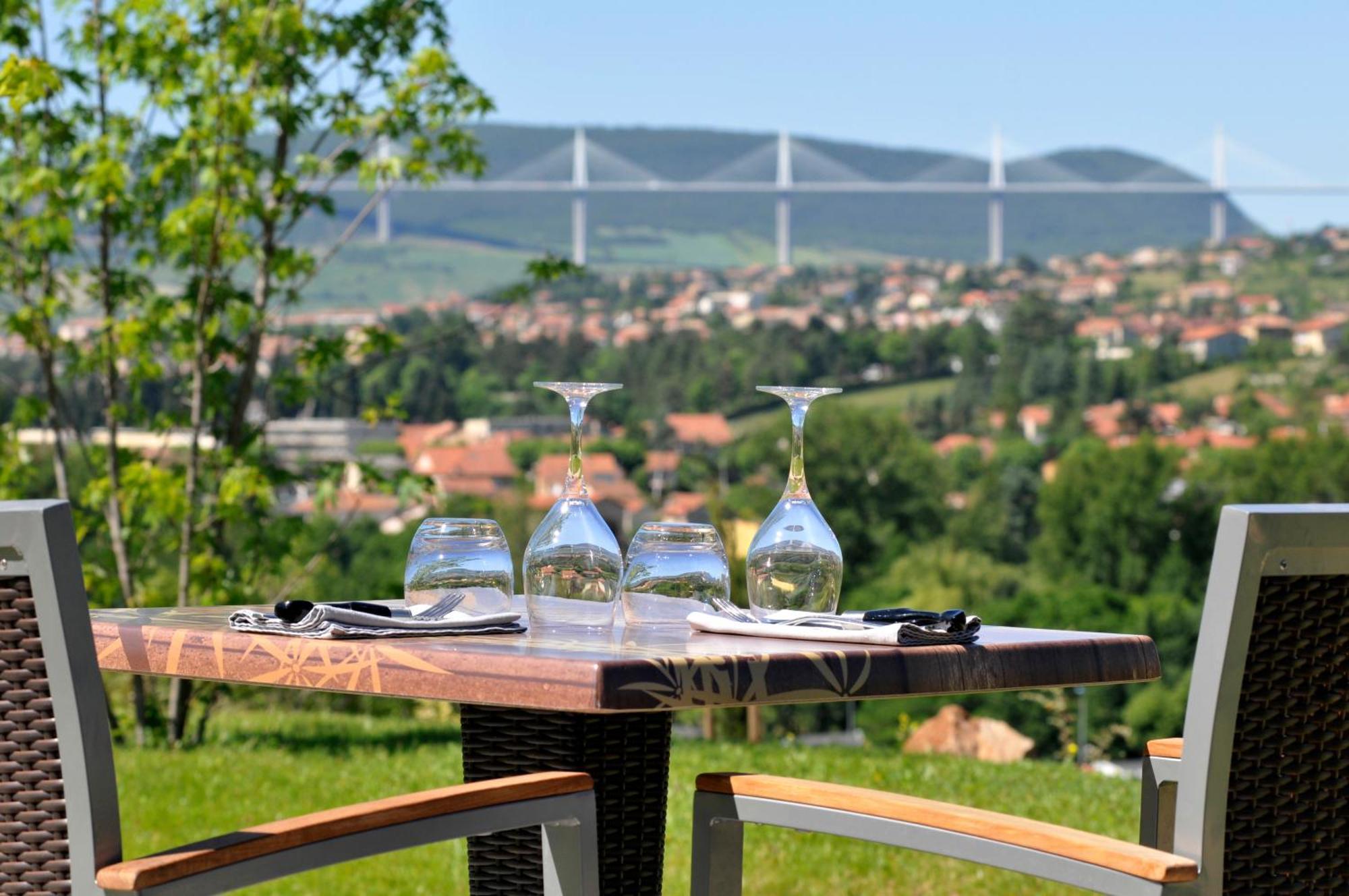 Domaine Saint Esteve Мийо Екстериор снимка