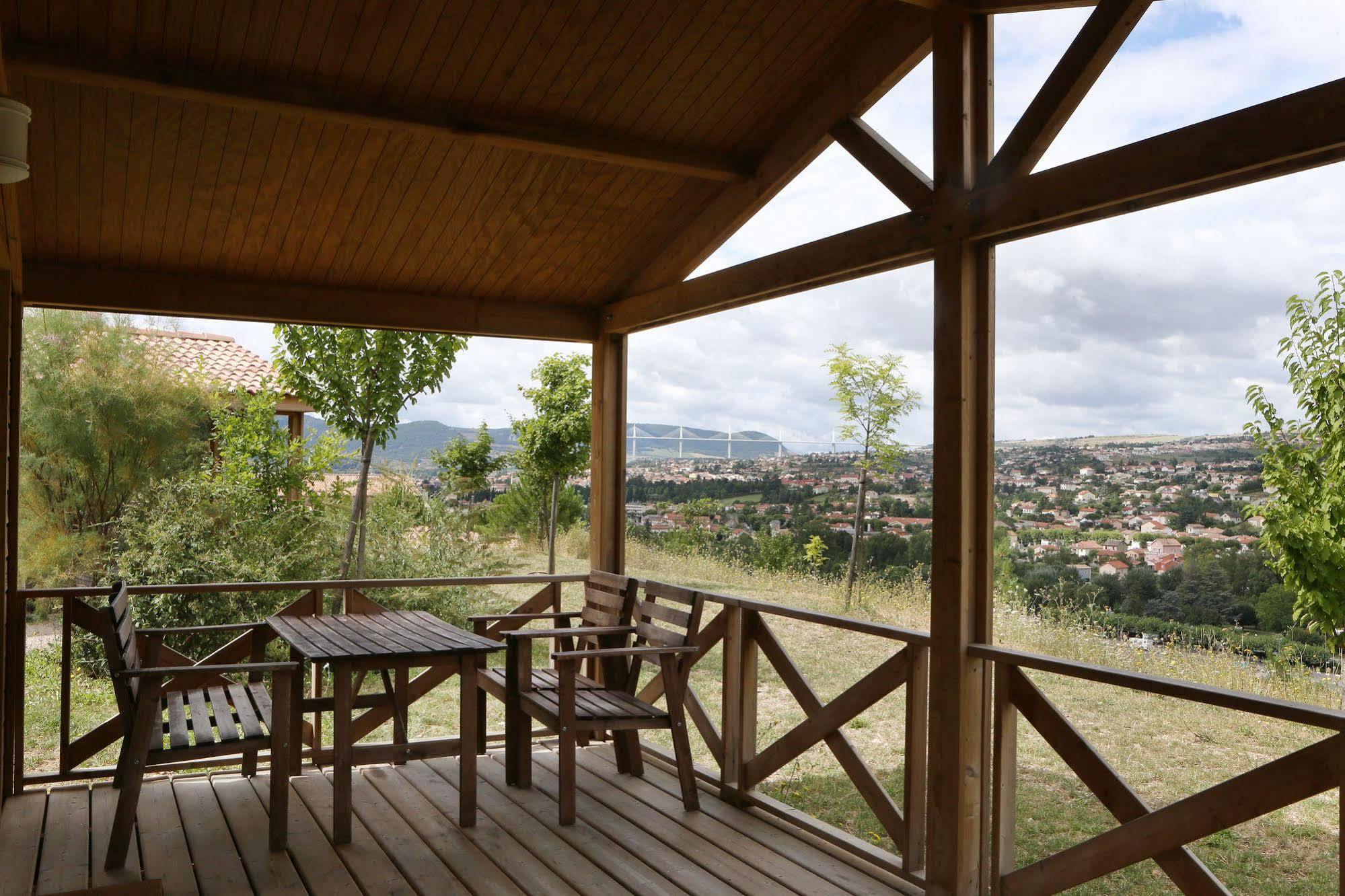 Domaine Saint Esteve Мийо Екстериор снимка
